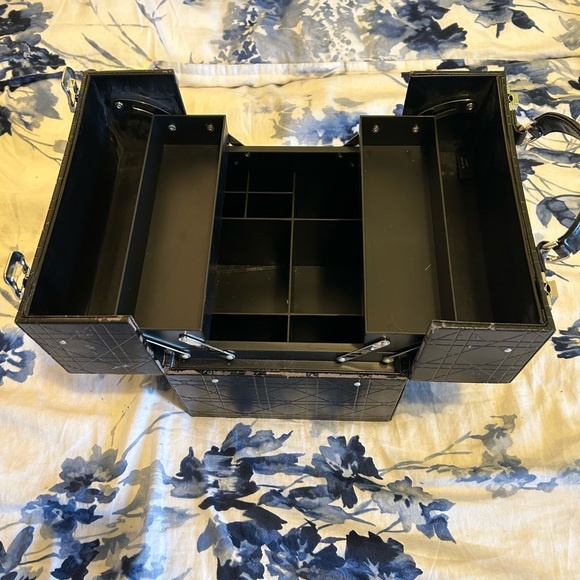 NEW Christian Dior Trotter Vanity Makeup Box - NEVER BEEN USED BEFORE - Picture 2 of 9